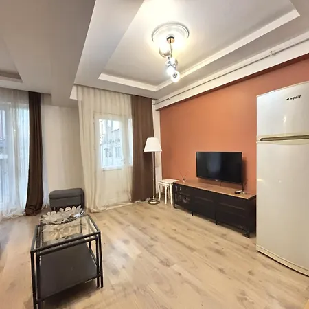 Family-friendly 2br • Taksim * イスタンブール